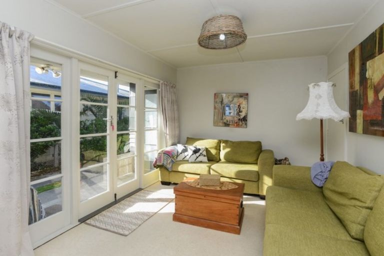 Photo of property in 44 Haumoana Road, Haumoana, 4102