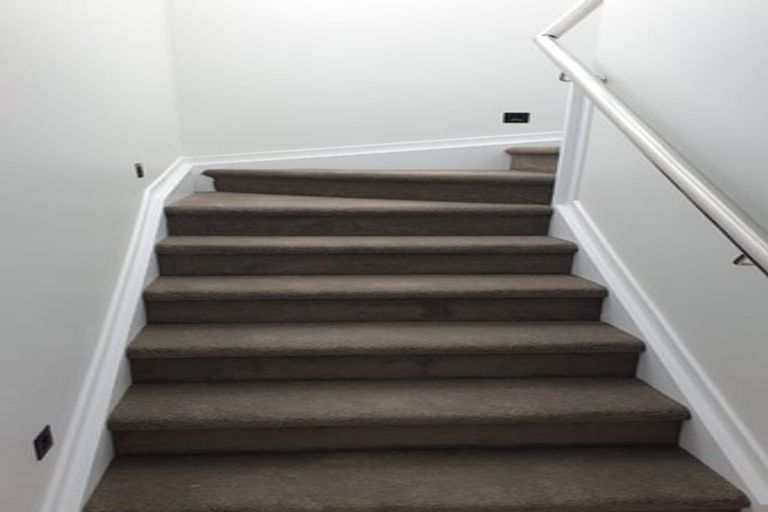 Photo of property in 210a Forrest Hill Road, Forrest Hill, Auckland, 0620