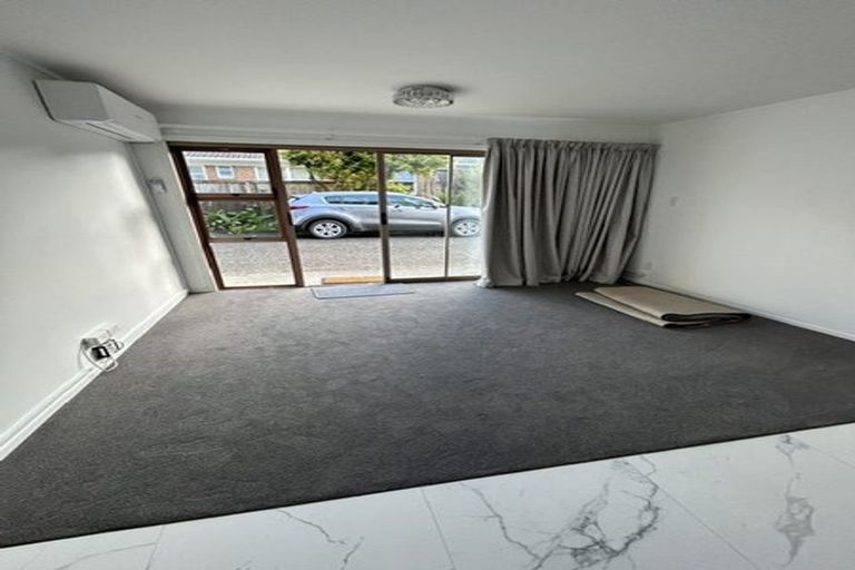 Photo of property in 5/767 Beach Road, Browns Bay, Auckland, 0630