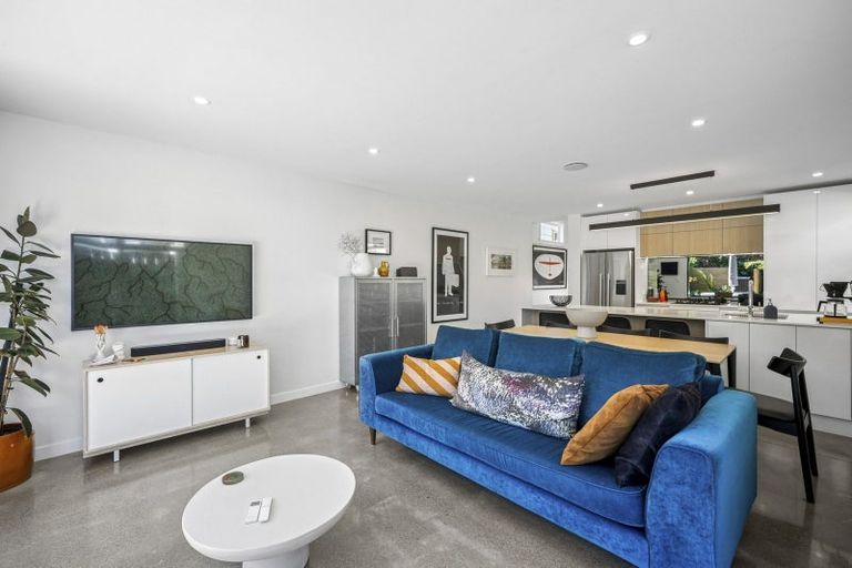 Photo of property in 19 Picton Avenue, Newtown, Wellington, 6021