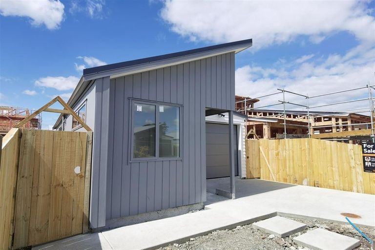 Photo of property in 6 Fredrick Hanson Road, Papakura, 2110