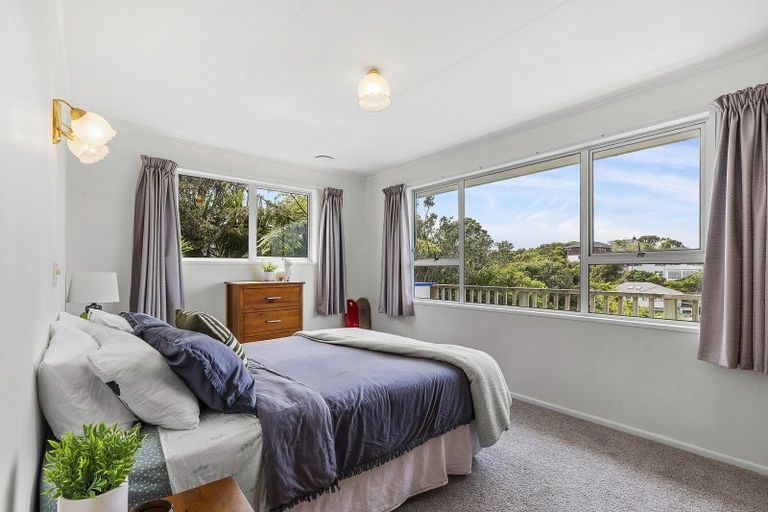 Photo of property in 3 Kimball Place, Johnsonville, Wellington, 6037