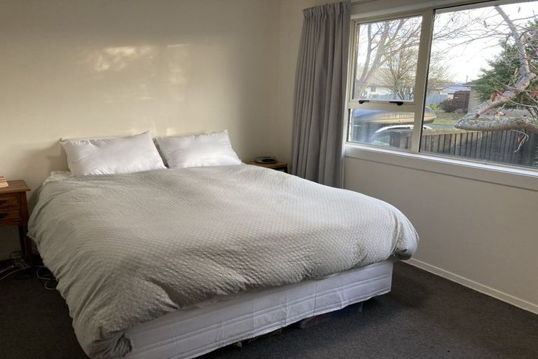 Photo of property in 102 Lowry Avenue, Redwood, Christchurch, 8051