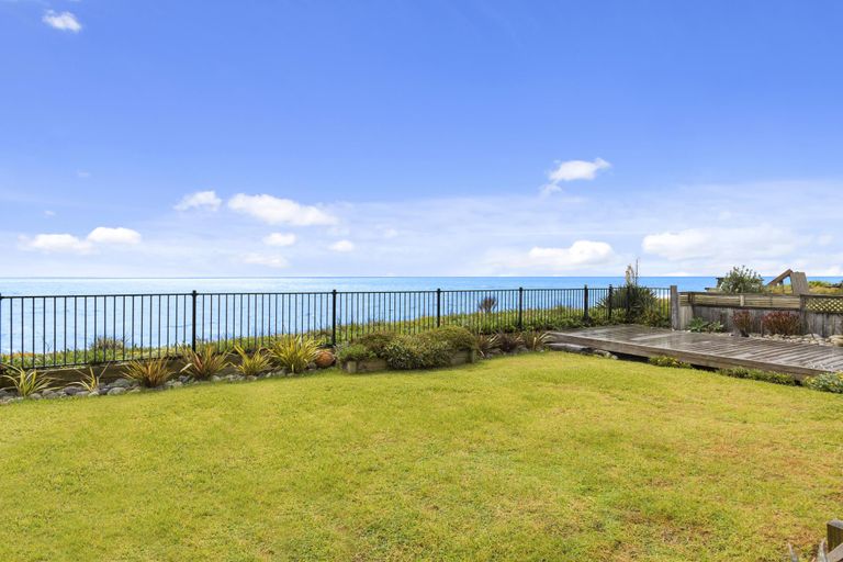 Photo of property in 355 Pukehina Parade, Pukehina, Te Puke, 3189