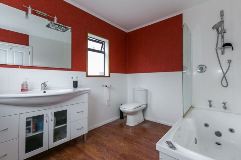 Photo of property in 310 Riverslea Road South, Akina, Hastings, 4122