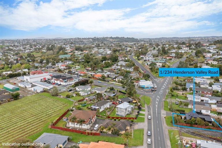Photo of property in 1/234 Henderson Valley Road, Henderson, Auckland, 0612