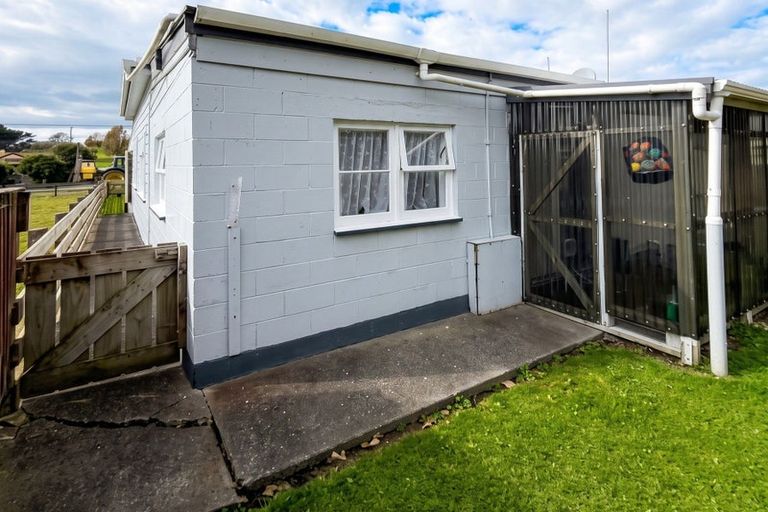 Photo of property in 81 Willoughby Street, Halcombe, Feilding, 4779