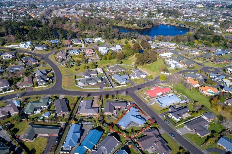 Photo of property in 2 Holdsworth Drive, Otamatea, Whanganui, 4500