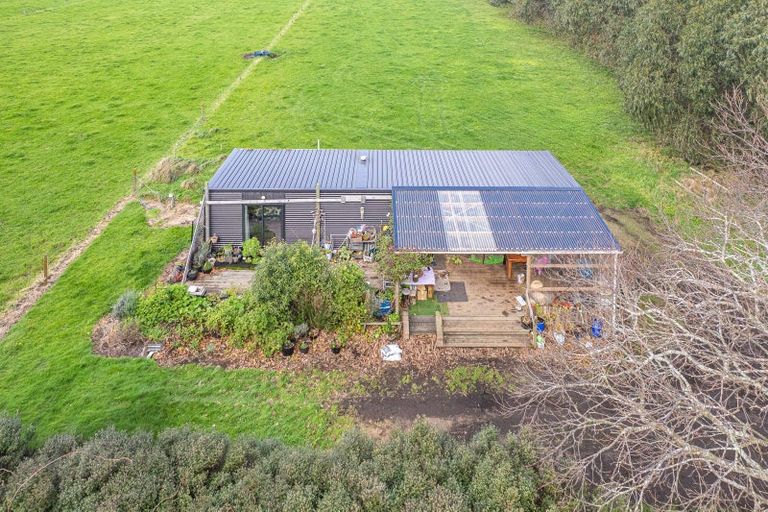 Photo of property in 218 Parahaki Road, Waverley, 4591
