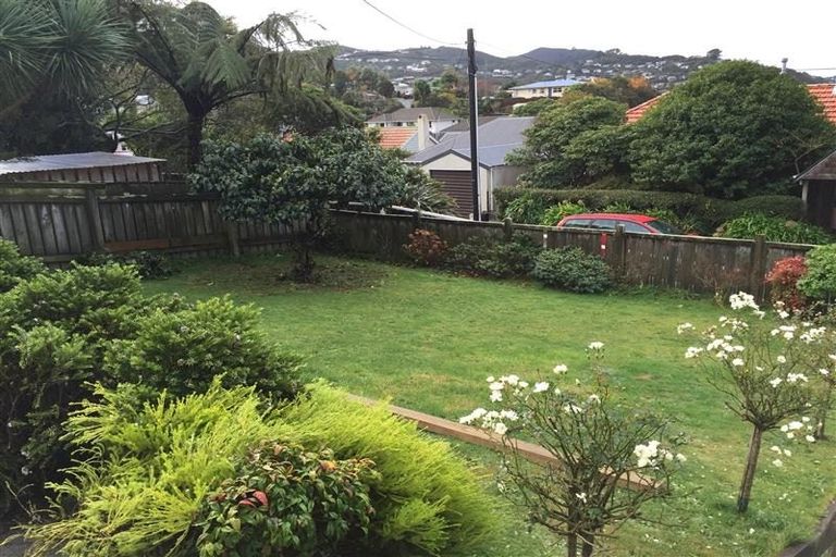 Photo of property in 6 Hathaway Avenue, Karori, Wellington, 6012