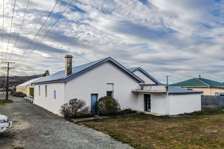 Photo of property in 11 Wynyard Street, Kurow, 9435