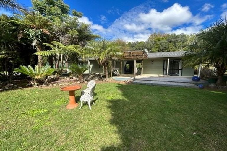 Photo of property in 397 Tauraroa Road, Maungakaramea, Whangarei, 0178