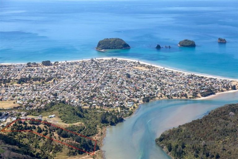 Photo of property in 409 The Drive, Whangamata, 3620