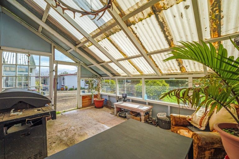 Photo of property in 96 Alfredton Road, Eketahuna, 4900