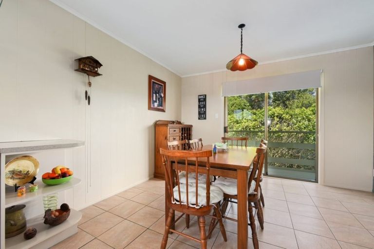 Photo of property in 8 Greenwich Grove, Stokes Valley, Lower Hutt, 5019