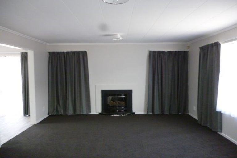 Photo of property in 34 Gemstone Drive, Birchville, Upper Hutt, 5018