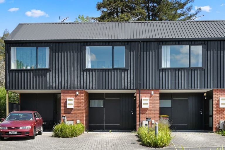 Photo of property in 16 Jaspers Way, Huntington, Hamilton, 3210