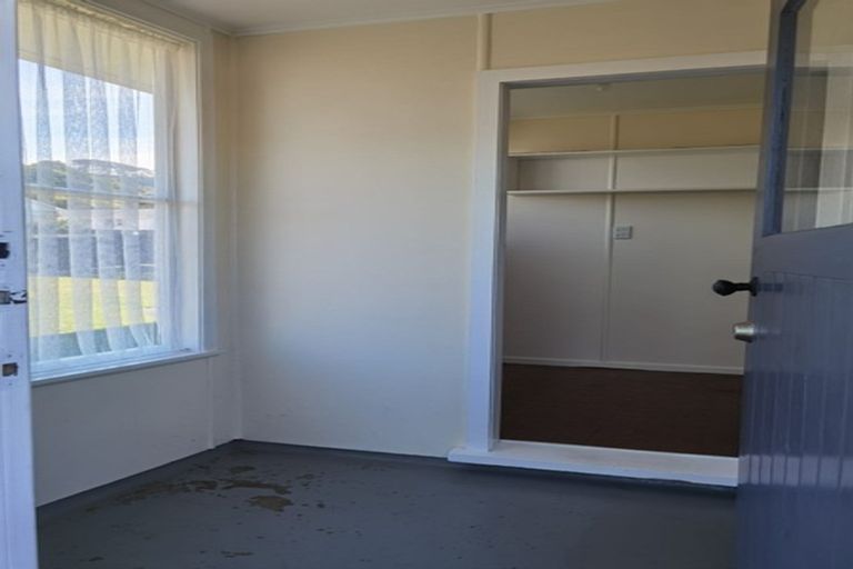 Photo of property in 31 Rangituhi Crescent, Takapuwahia, Porirua, 5022