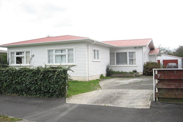 Photo of property in 7 Keeling Street, West End, Palmerston North, 4412