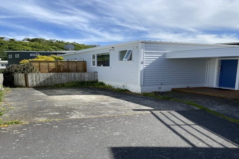 Photo of property in 3/199 Newlands Road, Newlands, Wellington, 6037