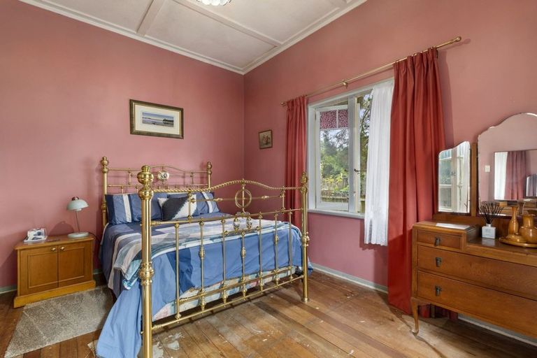 Photo of property in 930 Kahikatea Flat Road, Waitoki, Kaukapakapa, 0871