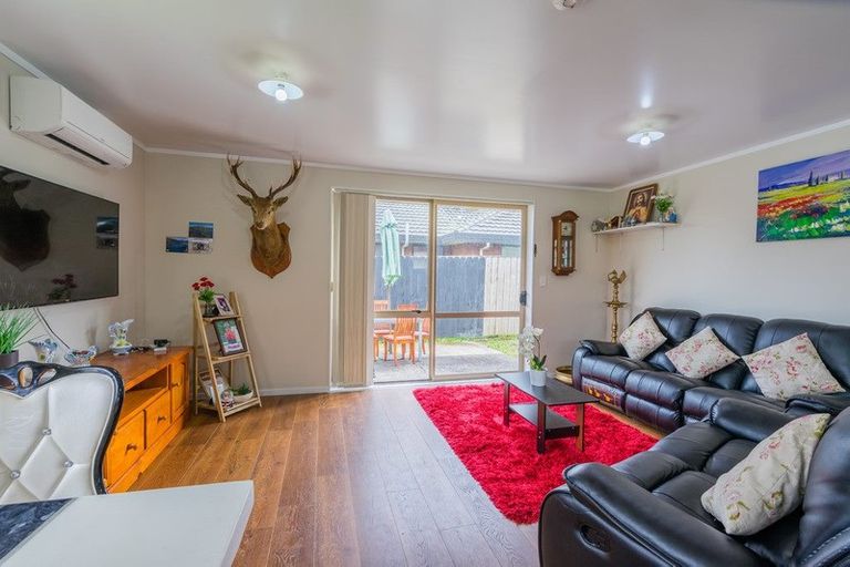 Photo of property in 41 Scotts Field Drive, Takanini, 2112