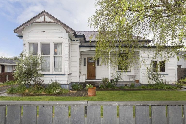 Photo of property in 36 Gordon Street, Dannevirke, 4930