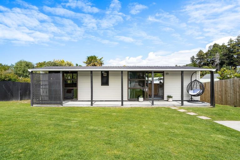 Photo of property in 109 Achilles Avenue, Whangamata, 3620