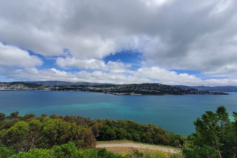 Photo of property in 27 Kaikoura Street, Maupuia, Wellington, 6022