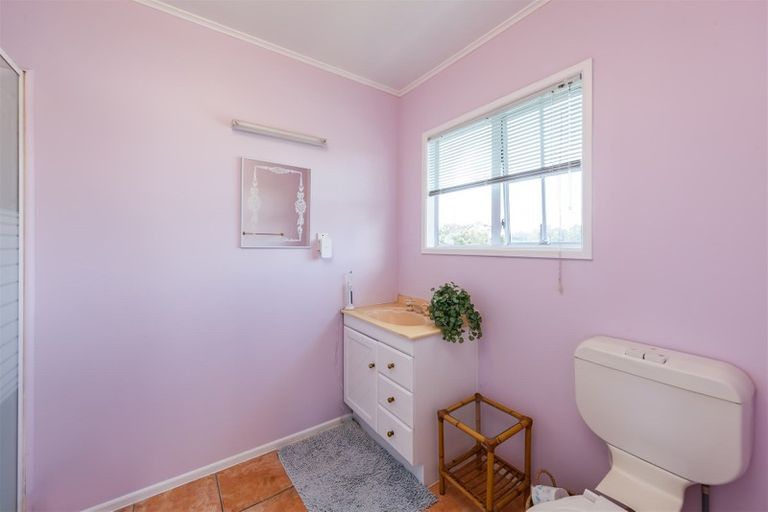 Photo of property in 56 Tiraumea Drive, Pakuranga, Auckland, 2010