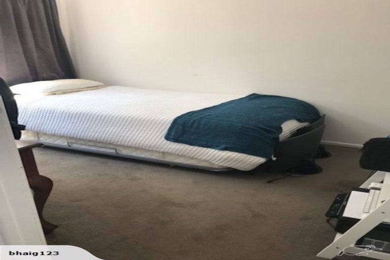 Photo of property in 23 Lanigan Street, Birkdale, Auckland, 0626