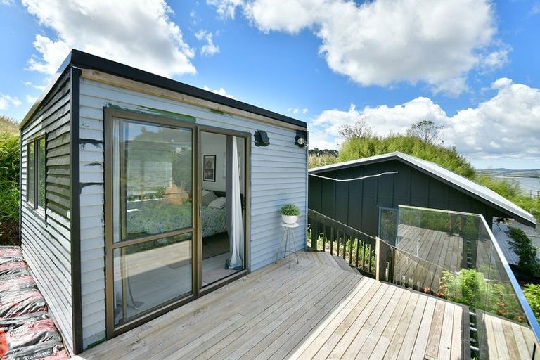 Photo of property in 16 Shelly Beach Road, Shelly Beach, Helensville, 0874
