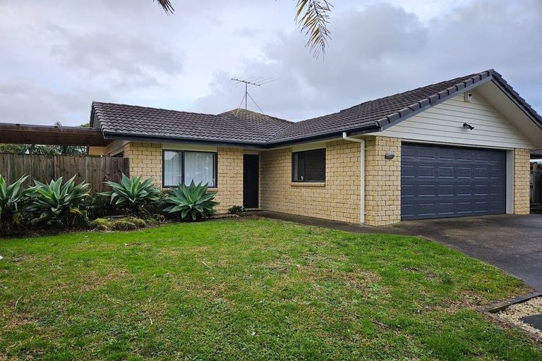 Photo of property in 9 Wairua Place, Pukekohe, 2120