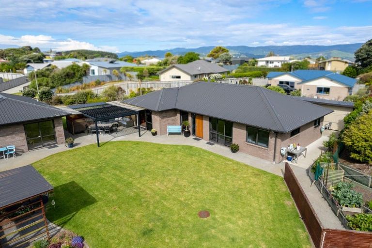 Photo of property in 7 Byron Brown Place, Otaki Beach, Otaki, 5512