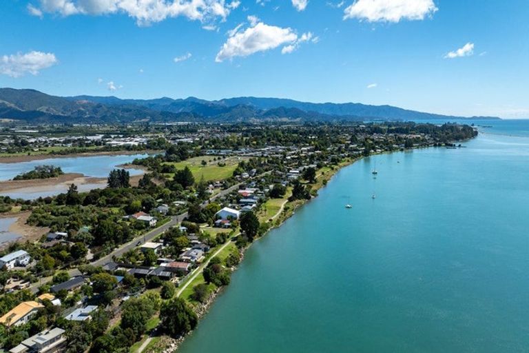 Photo of property in 105 Trewavas Street, Motueka, 7120