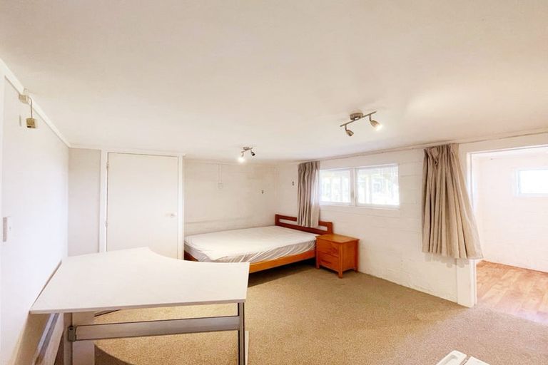 Photo of property in 35 Miramar Place, Pakuranga, Auckland, 2010