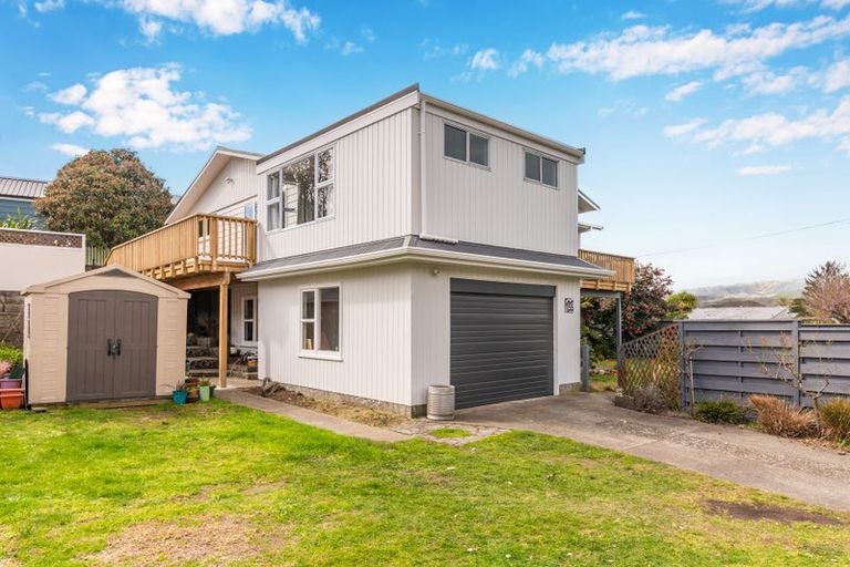 Photo of property in 55 Martin Road, Paraparaumu Beach, Paraparaumu, 5032