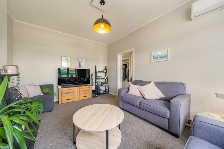 Photo of property in 4 Treadwell Street, Naenae, Lower Hutt, 5011