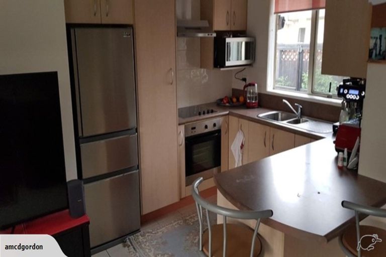 Photo of property in 3/262 Centreway Road, Orewa, 0931