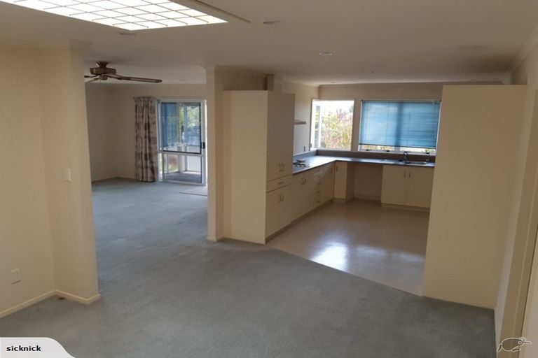 Photo of property in 2/2 Busby Place, Havelock North, 4130