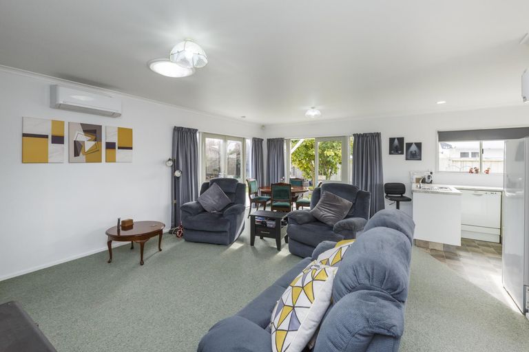 Photo of property in 12a Hurley Place, Awapuni, Palmerston North, 4412