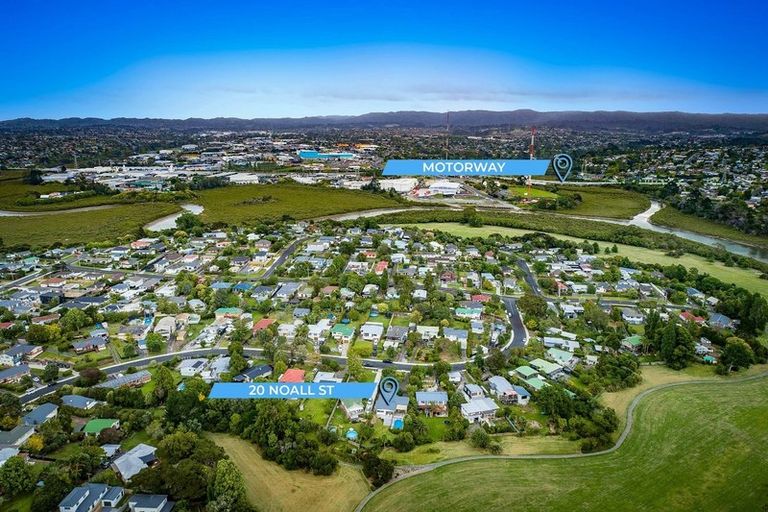 Photo of property in 20 Noall Street, Te Atatu Peninsula, Auckland, 0610