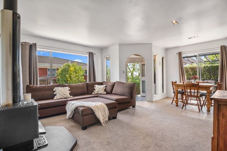 Photo of property in 1/19 Liam Place, Half Moon Bay, Auckland, 2012