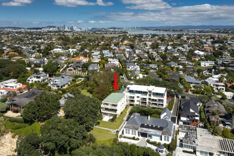 Photo of property in 5/21 Clifton Road, Hauraki, Auckland, 0622