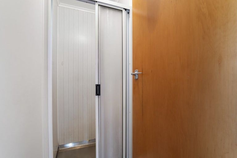 Photo of property in 254 Huatoki Street, Upper Vogeltown, New Plymouth, 4310