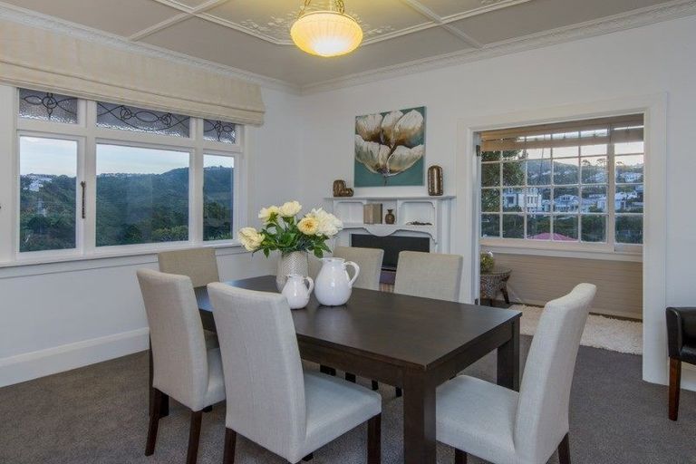 Photo of property in 134 Kelburn Parade, Kelburn, Wellington, 6012