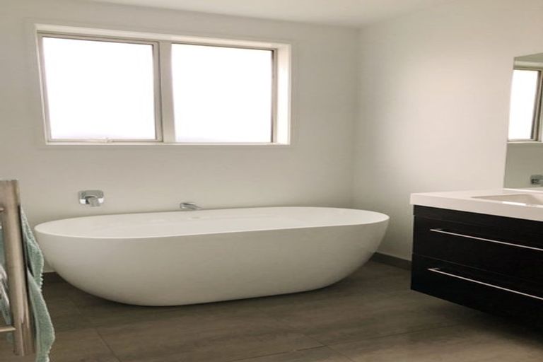 Photo of property in 51 Holloway Street, Waikiwi, Invercargill, 9810