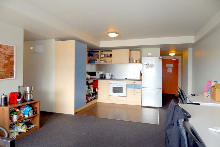 Photo of property in Cube Apartments, 5h/242 Taranaki Street, Mount Cook, Wellington, 6011