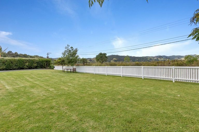 Photo of property in 34 Beach Road, Onerahi, Whangarei, 0110