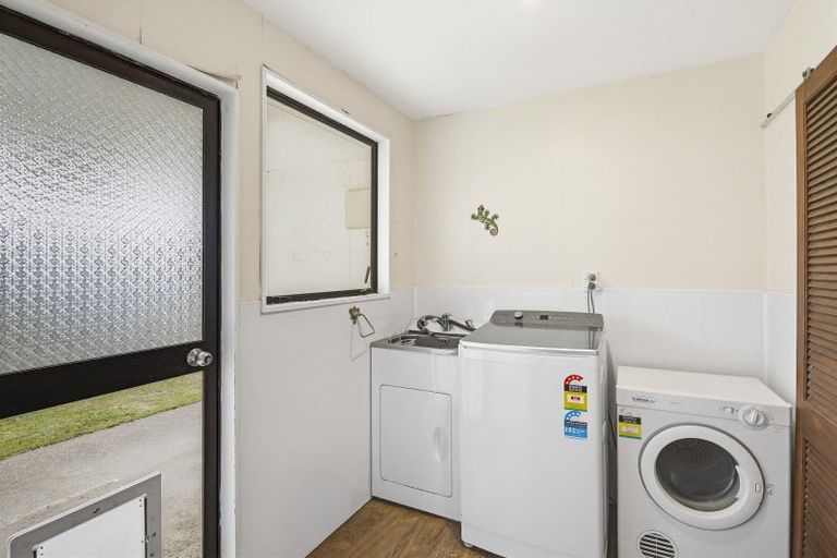 Photo of property in 1 Graham Street, Shannon, 4821